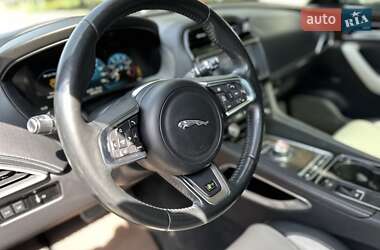 Внедорожник / Кроссовер Jaguar F-Pace 2016 в 