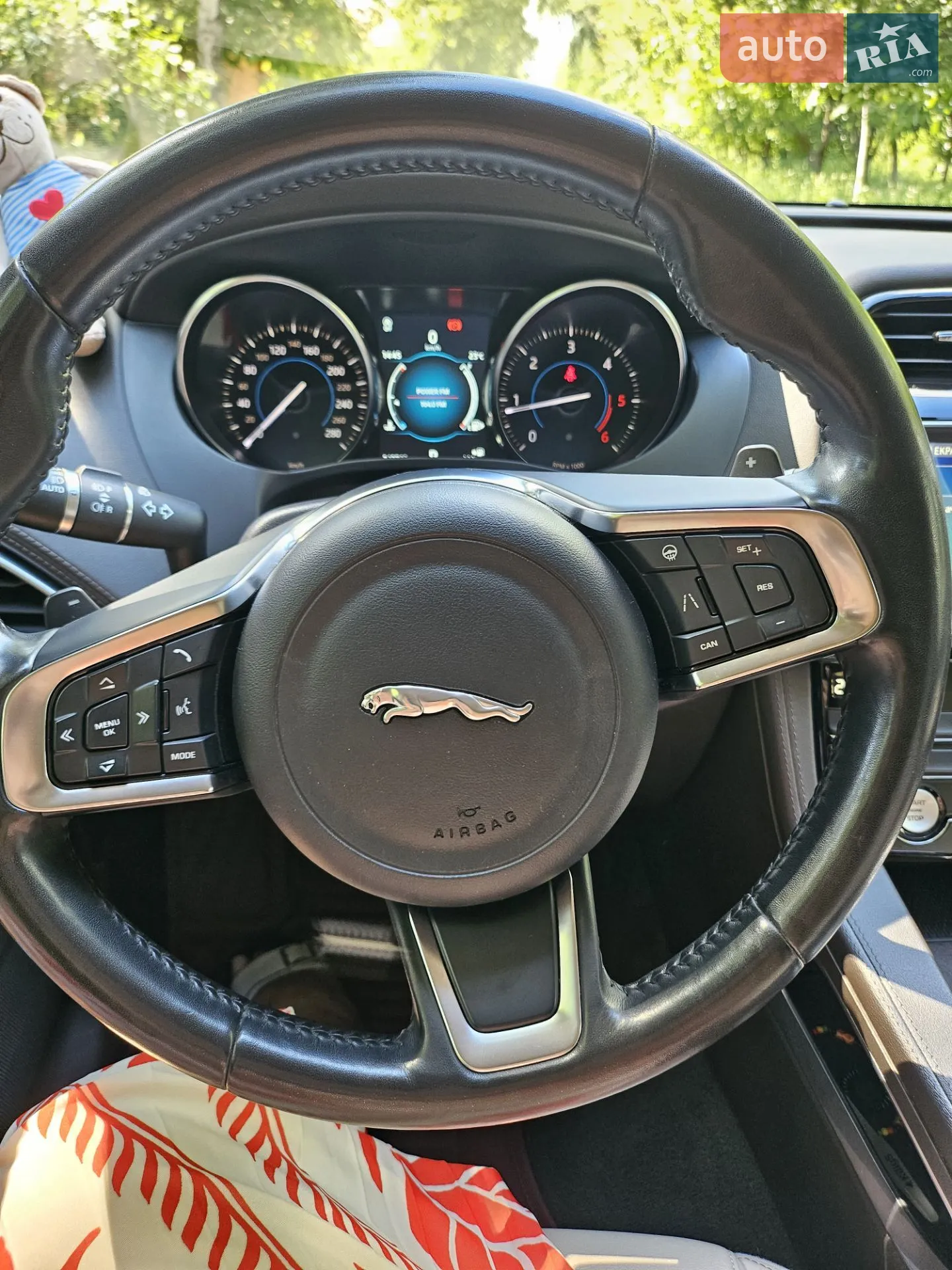 2018 Jaguar F-Pace - мініатюра 21