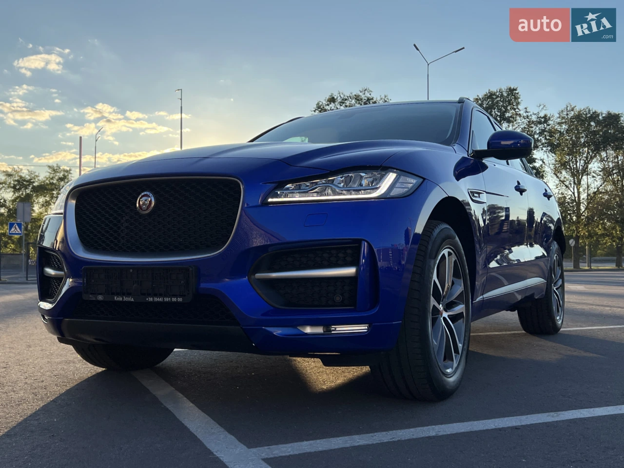 2019 Jaguar F-Pace - мініатюра 16