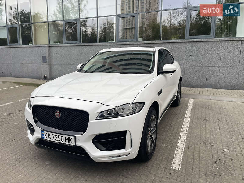 Внедорожник / Кроссовер Jaguar F-Pace 2016 в Киеве