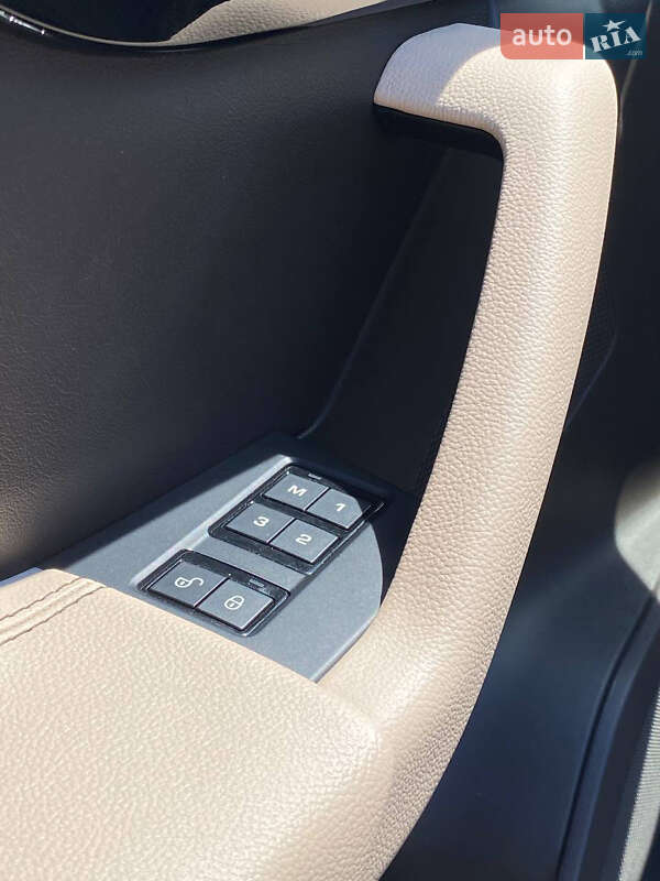 Позашляховик / Кросовер Jaguar F-Pace 2017 в Києві фото 15 Позашляховик / Кросовер Jaguar F-Pace 2017 в Києві