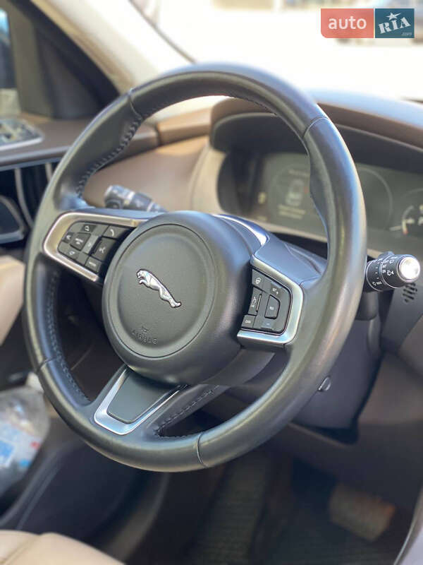Позашляховик / Кросовер Jaguar F-Pace 2017 в Києві фото 28 Позашляховик / Кросовер Jaguar F-Pace 2017 в Києві