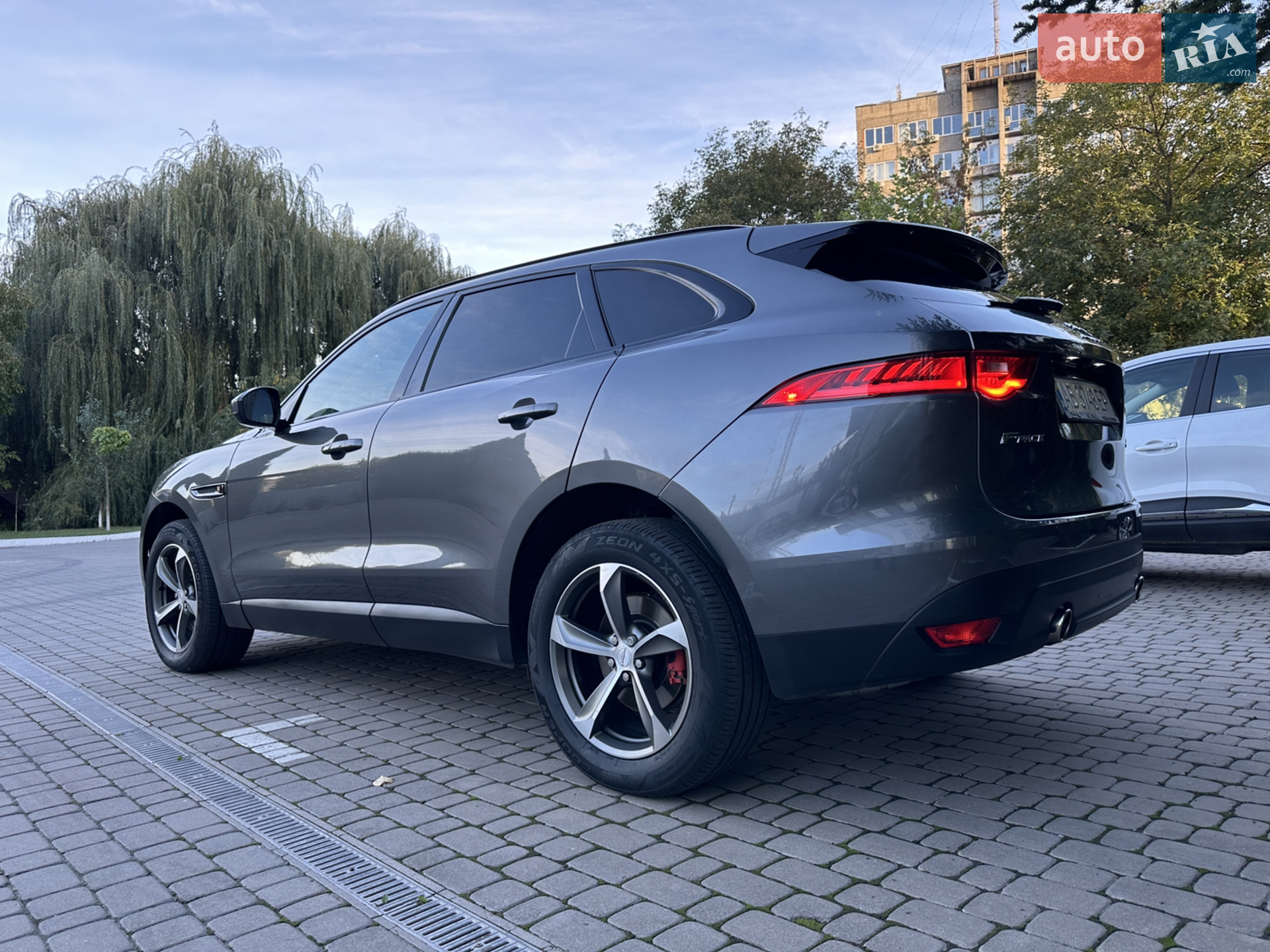 2016 Jaguar F-Pace - мініатюра 11