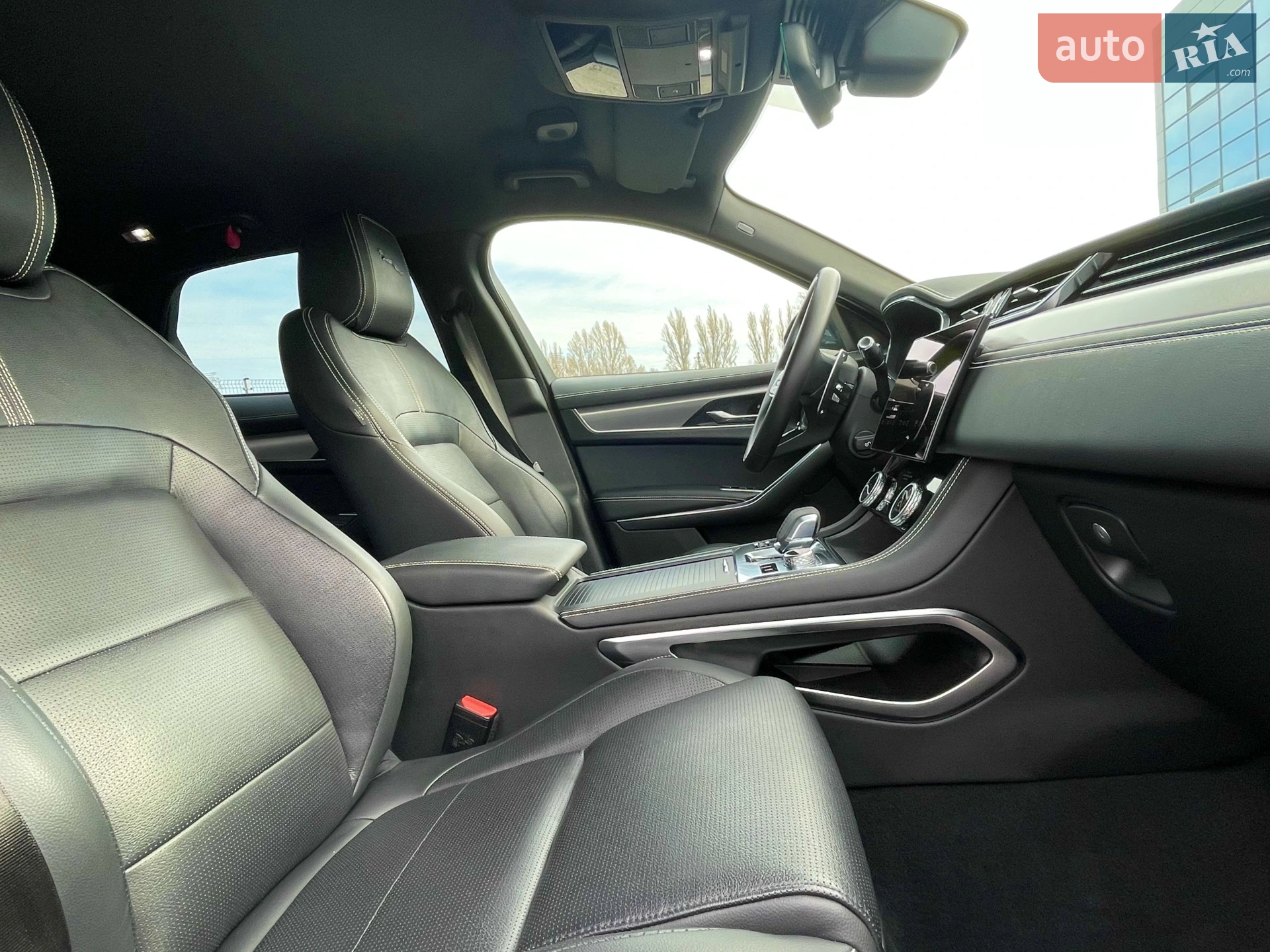 2021 Jaguar F-Pace - мініатюра 26