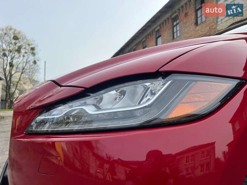 Внедорожник / Кроссовер Jaguar F-Pace 2018 в Киеве фото 11 Внедорожник / Кроссовер Jaguar F-Pace 2018 в Киеве