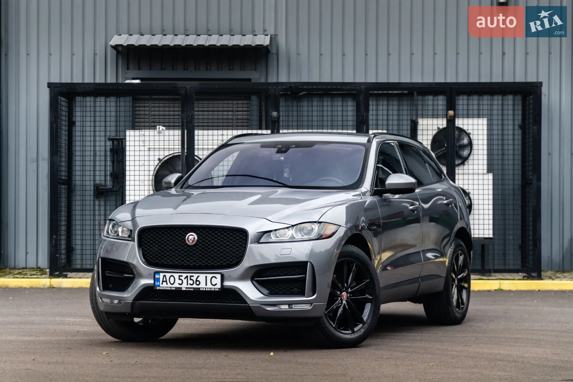 2019 Jaguar F-Pace - фото 1