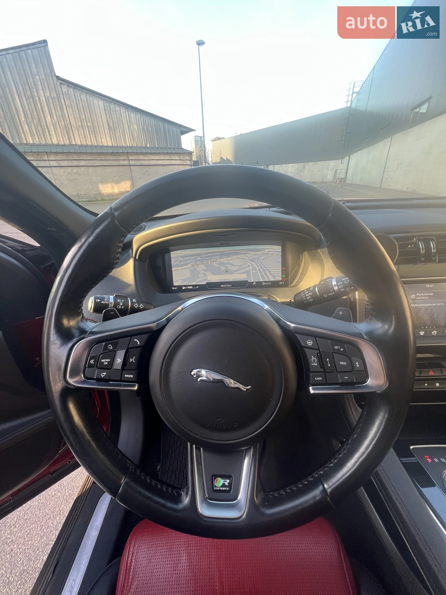 2016 Jaguar F-Pace - мініатюра 46