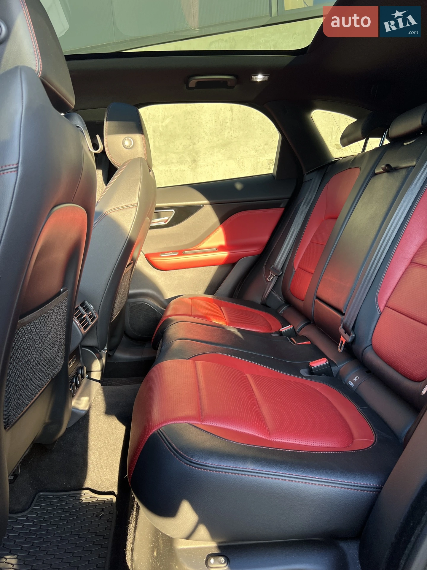 2016 Jaguar F-Pace - мініатюра 54