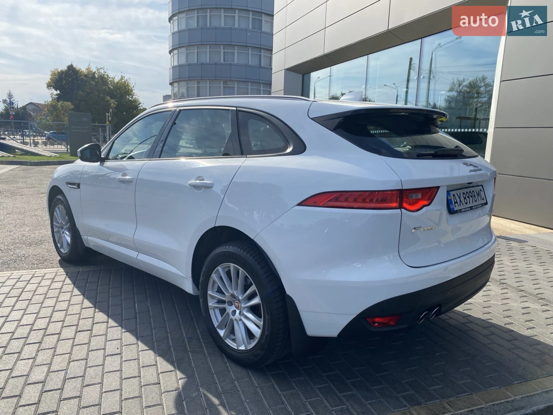 2018 Jaguar F-Pace - мініатюра 3