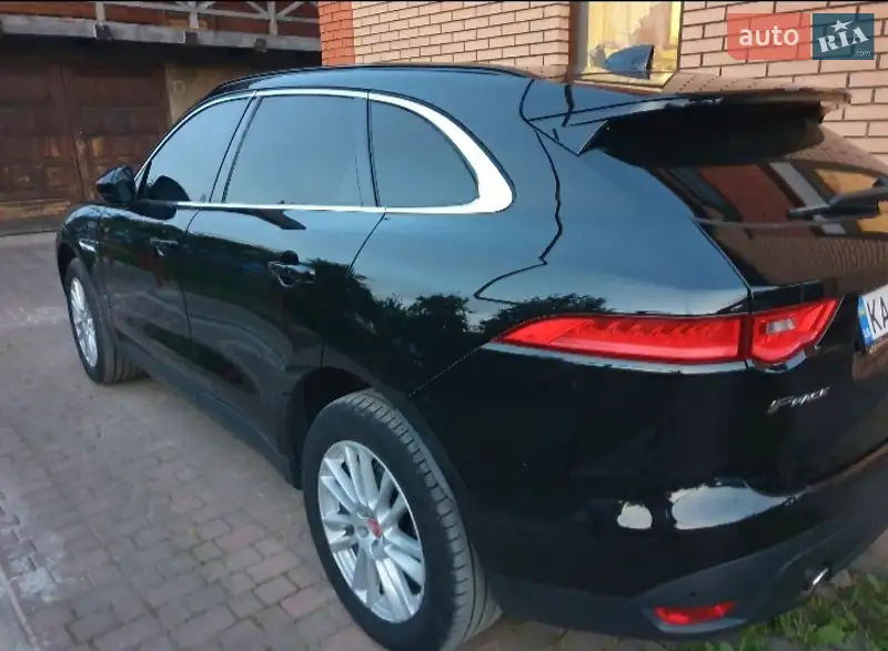 Jaguar F-Pace