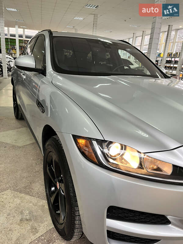 Позашляховик / Кросовер Jaguar F-Pace 2019 в Тернополі