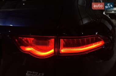 Внедорожник / Кроссовер Jaguar F-Pace 2017 в 