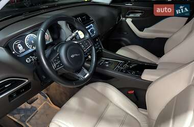 Внедорожник / Кроссовер Jaguar F-Pace 2017 в 