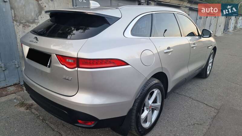 Внедорожник / Кроссовер Jaguar F-Pace 2017 в Киеве