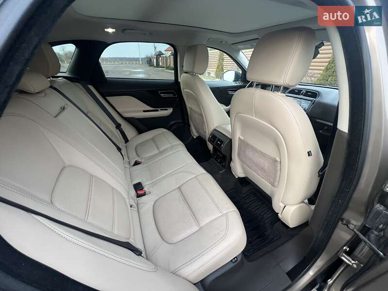 Внедорожник / Кроссовер Jaguar F-Pace 2016 в Киеве фото 47 Внедорожник / Кроссовер Jaguar F-Pace 2016 в Киеве