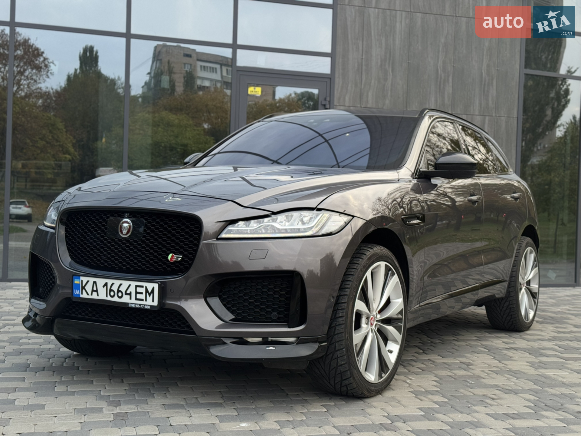 2016 Jaguar F-Pace - мініатюра 10