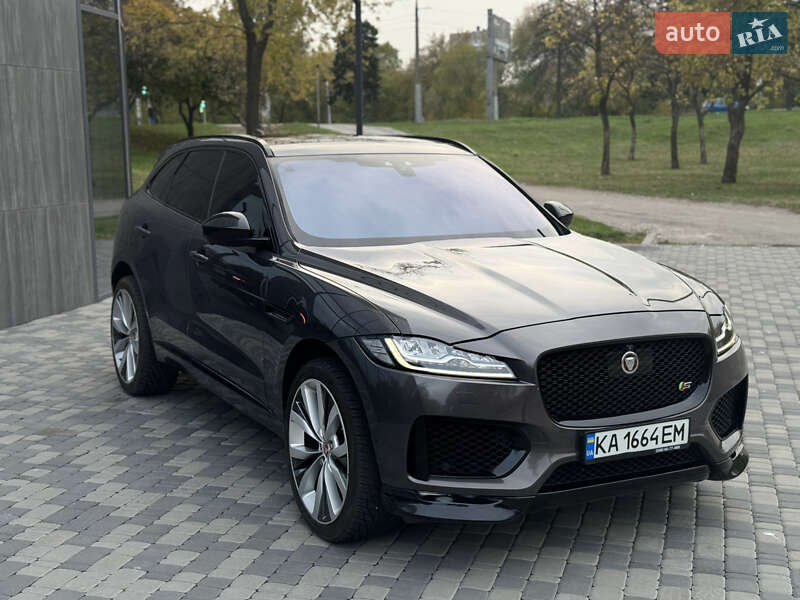 Позашляховик / Кросовер Jaguar F-Pace 2016 в Запоріжжі