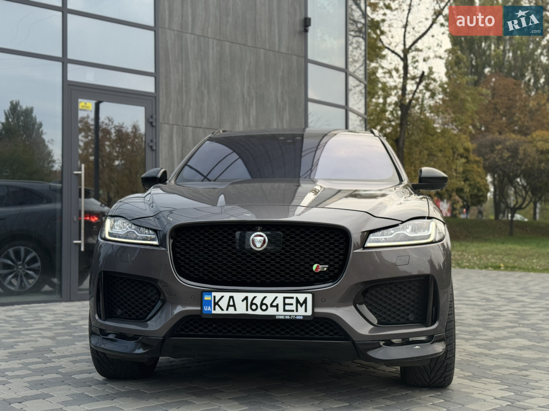 2016 Jaguar F-Pace - мініатюра 11