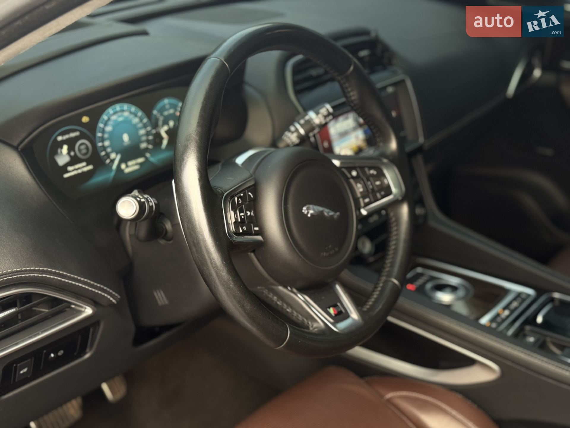 2016 Jaguar F-Pace - мініатюра 21