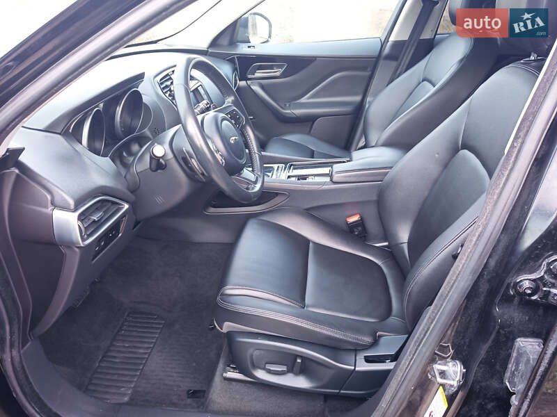 Позашляховик / Кросовер Jaguar F-Pace 2017 в Києві
