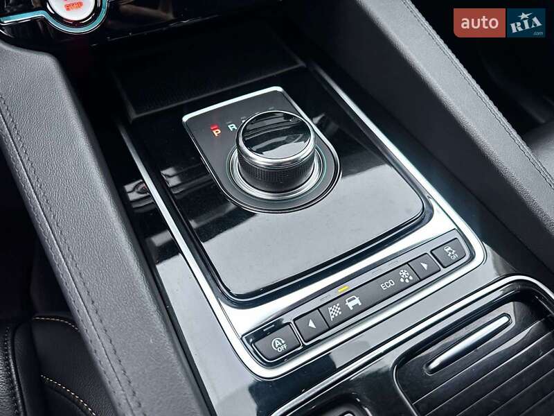 Позашляховик / Кросовер Jaguar F-Pace 2020 в Миколаєві
