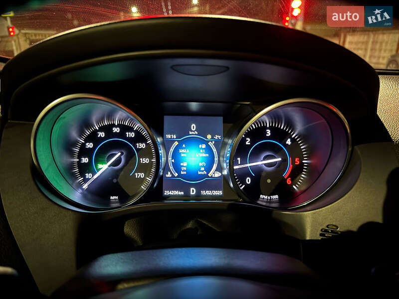 Внедорожник / Кроссовер Jaguar F-Pace 2016 в Черновцах фото 20 Внедорожник / Кроссовер Jaguar F-Pace 2016 в Черновцах