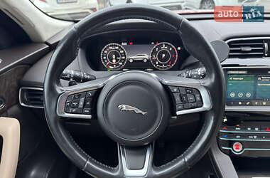 Внедорожник / Кроссовер Jaguar F-Pace 2019 в 