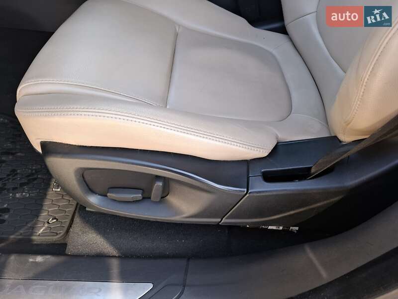 Позашляховик / Кросовер Jaguar F-Pace 2017 в Черкасах