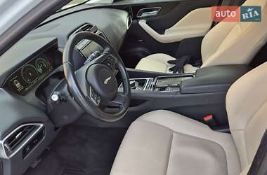 Внедорожник / Кроссовер Jaguar F-Pace 2017 в 