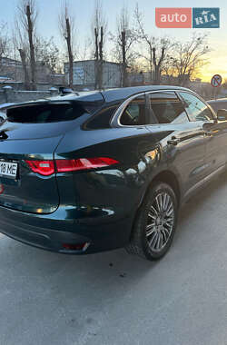 Позашляховик / Кросовер Jaguar F-Pace 2016 в 