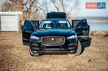 Внедорожник / Кроссовер Jaguar F-Pace 2020 в 