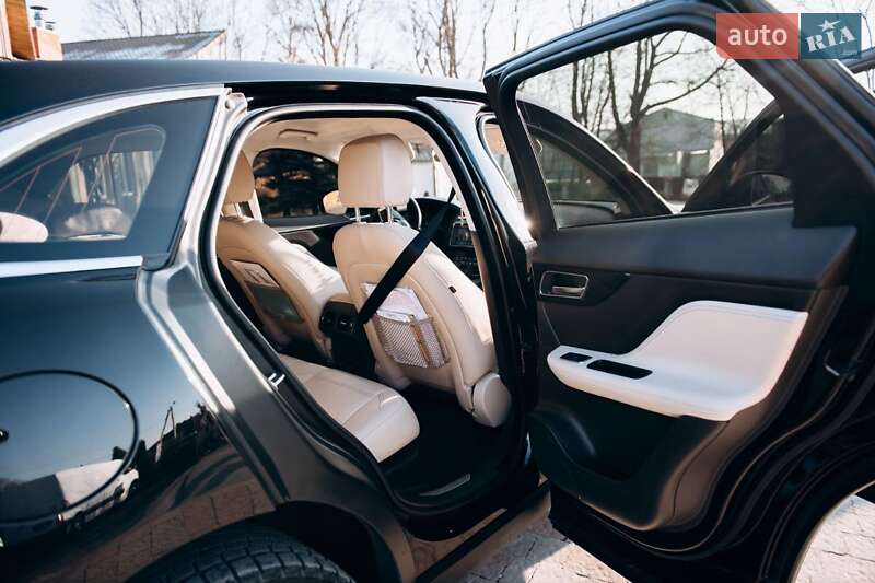 Позашляховик / Кросовер Jaguar F-Pace 2020 в Львові