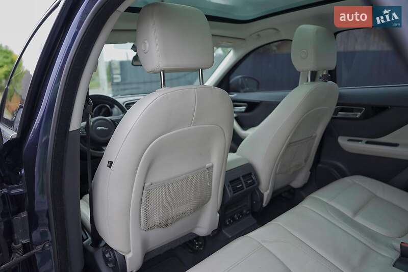 Позашляховик / Кросовер Jaguar F-Pace 2016 в Любомлі