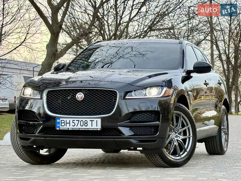 Внедорожник / Кроссовер Jaguar F-Pace 2016 в 