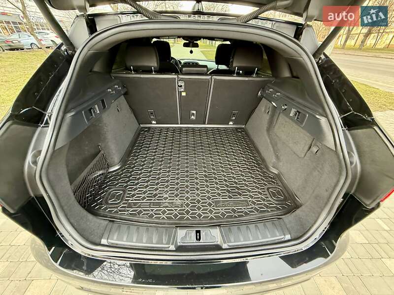 Позашляховик / Кросовер Jaguar F-Pace 2016 в Одесі фото 75 Позашляховик / Кросовер Jaguar F-Pace 2016 в Одесі