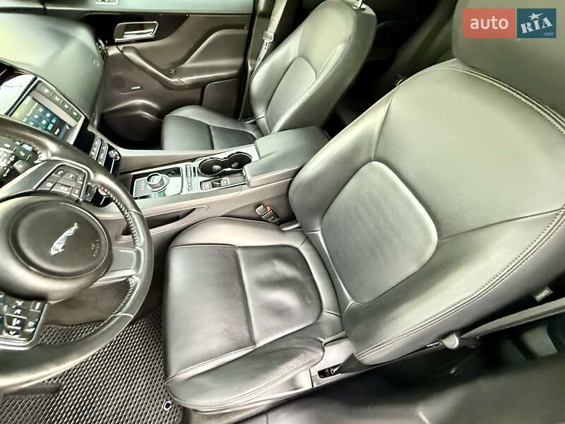 Позашляховик / Кросовер Jaguar F-Pace 2016 в Одесі фото 105 Позашляховик / Кросовер Jaguar F-Pace 2016 в Одесі