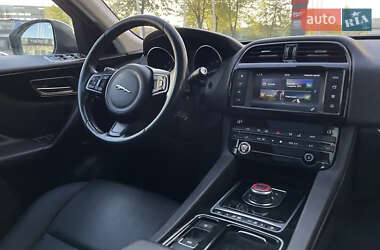 Позашляховик / Кросовер Jaguar F-Pace 2018 в 