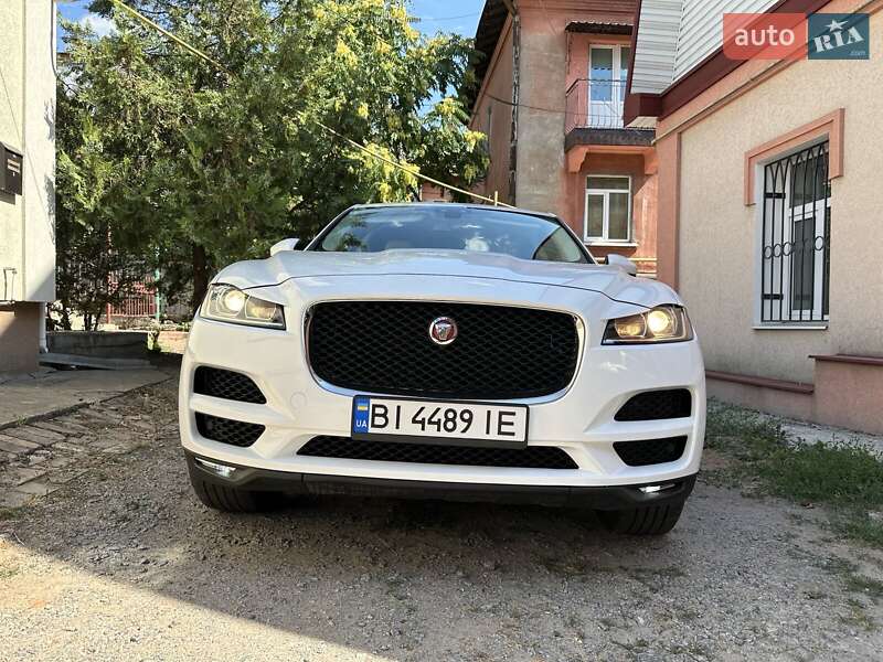 Позашляховик / Кросовер Jaguar F-Pace 2017 в Полтаві