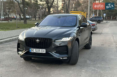 Внедорожник / Кроссовер Jaguar F-Pace 2021 в 