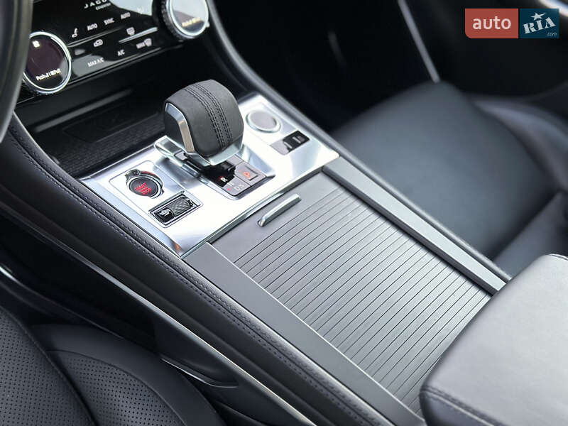 Позашляховик / Кросовер Jaguar F-Pace 2021 в Миколаєві