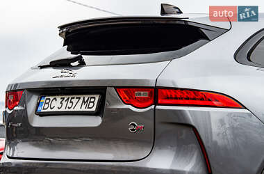 Позашляховик / Кросовер Jaguar F-Pace 2019 в 
