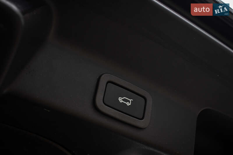 Позашляховик / Кросовер Jaguar F-Pace 2019 в Львові