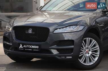 Внедорожник / Кроссовер Jaguar F-Pace 2015 в 