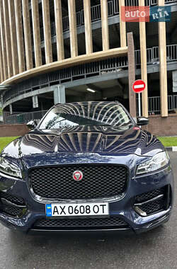 Позашляховик / Кросовер Jaguar F-Pace 2017 в 