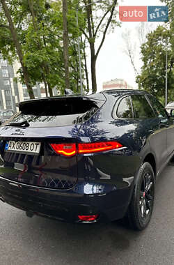 Позашляховик / Кросовер Jaguar F-Pace 2017 в 