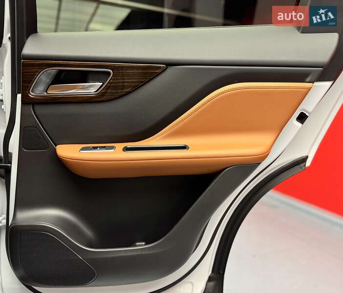 Позашляховик / Кросовер Jaguar F-Pace 2017 в Києві фото 56 Позашляховик / Кросовер Jaguar F-Pace 2017 в Києві
