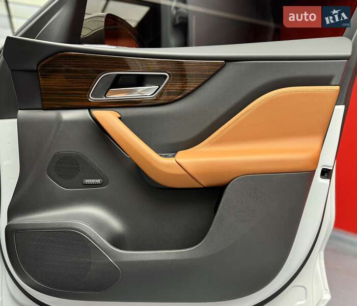 Позашляховик / Кросовер Jaguar F-Pace 2017 в Києві фото 64 Позашляховик / Кросовер Jaguar F-Pace 2017 в Києві