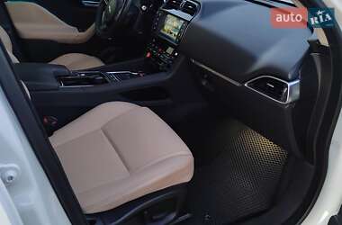 Внедорожник / Кроссовер Jaguar F-Pace 2018 в 