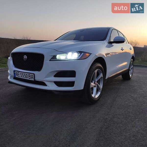 Внедорожник / Кроссовер Jaguar F-Pace 2018 в 