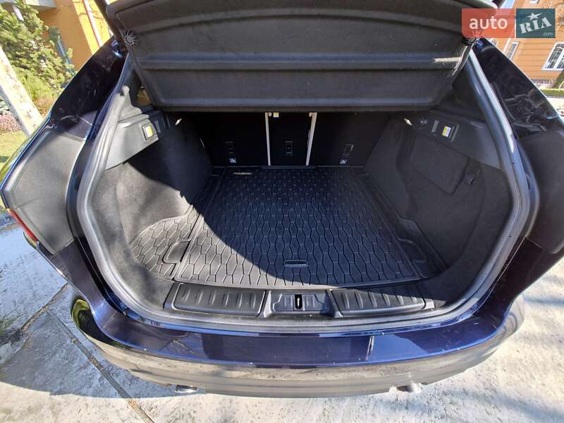 Внедорожник / Кроссовер Jaguar F-Pace 2017 в Киеве